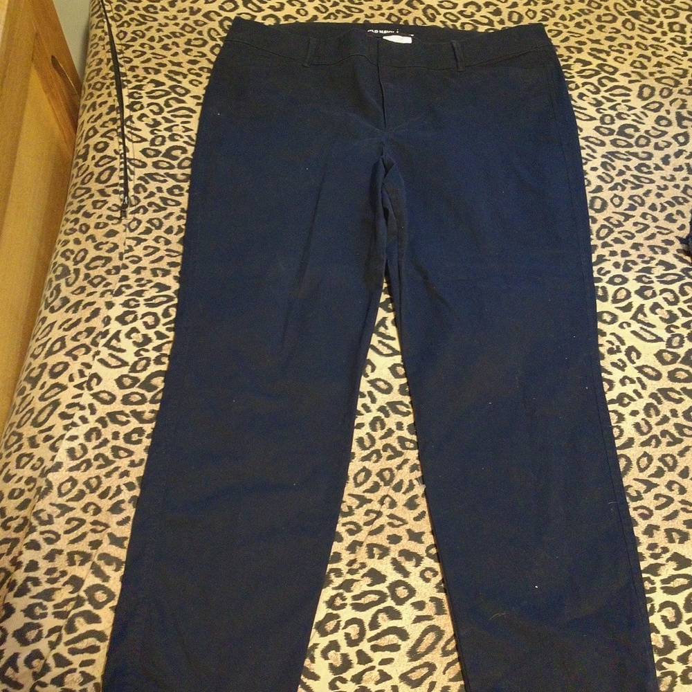Old navy pixie chinos